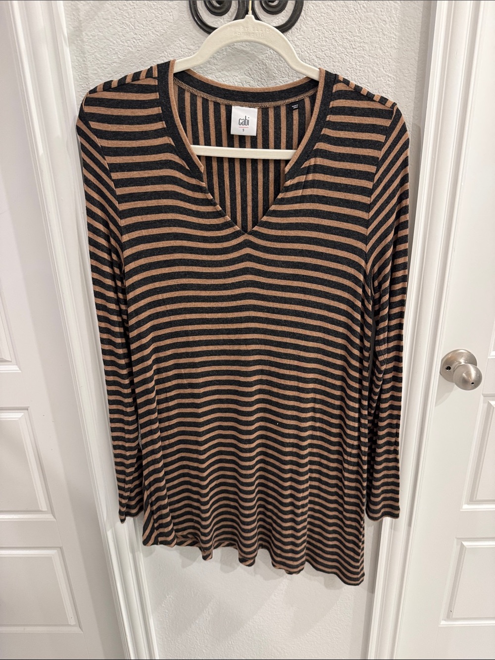 Cabi STYLE 3629 Black and Brown Striped V-Neck Long Sleeve Top